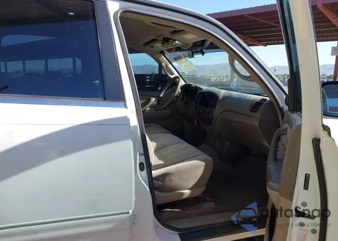 2005 Toyota Tundra Sr5 V8 из США, поврежденный, VIN 5TBET34135S470750